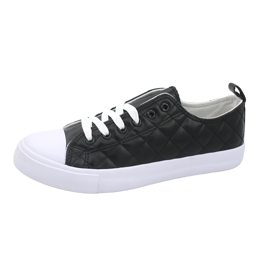 Women's Quilted Toe Cap Everyday Lace Up Sneakers - Black