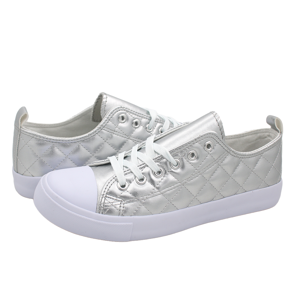 Women's Quilted Toe Cap Everyday Lace Up Sneakers - Silver